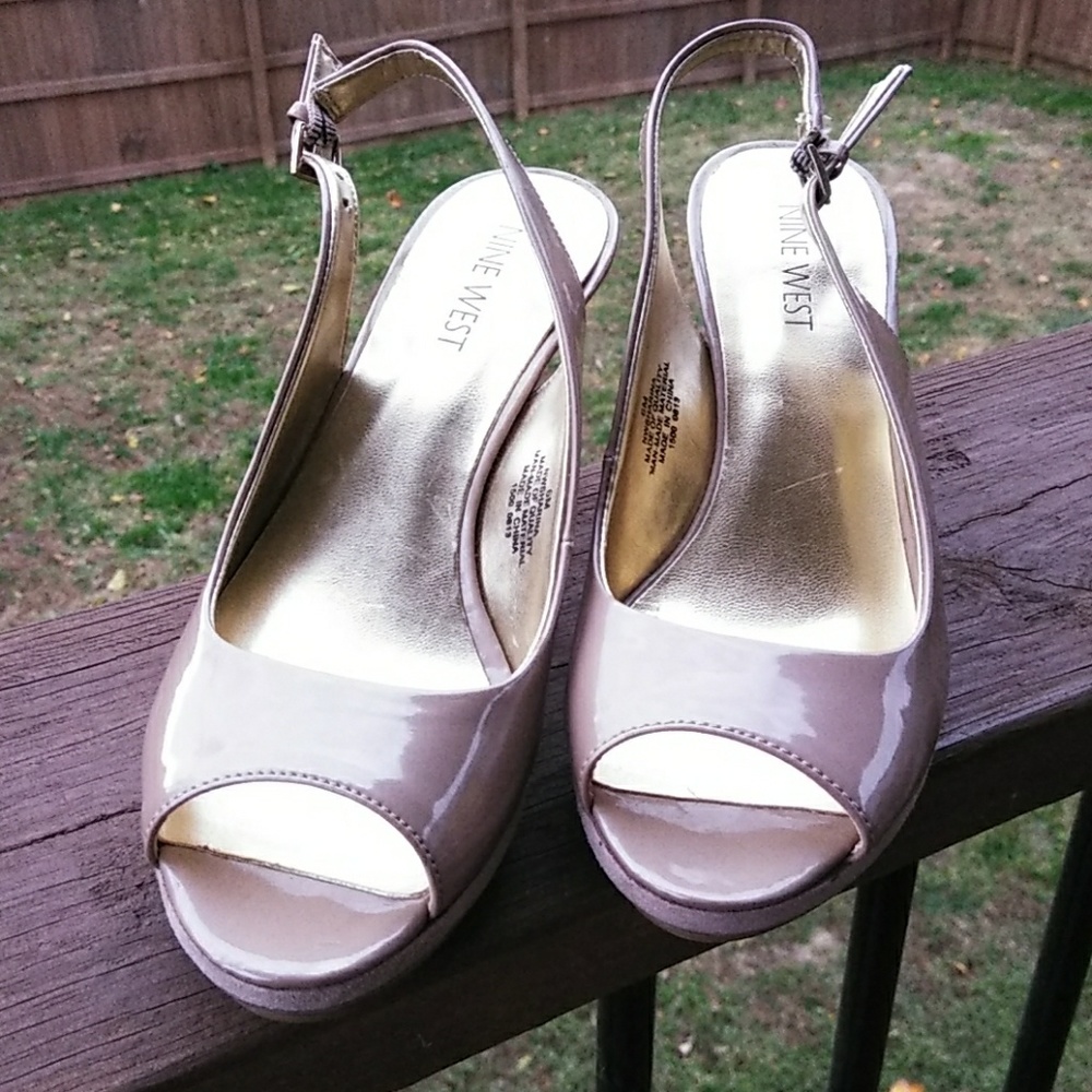 Nine West Nude Heels - Picture 2 of 4